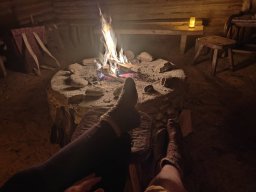 Schautisch Mitterkirchen Lange Nacht der Museen Okt 25 - Rashmi &amp; Jakob