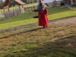 Schautisch Mitterkirchen Lange Nacht der Museen Okt 25 - Rashmi &amp; Jakob