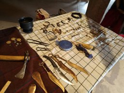 Schautisch Mitterkirchen Lange Nacht der Museen Okt 25 - Rashmi &amp; Jakob