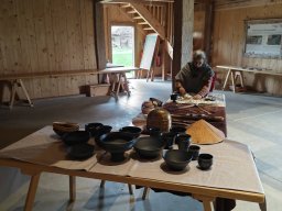 Schautisch Mitterkirchen Lange Nacht der Museen Okt 25 - Rashmi &amp; Jakob