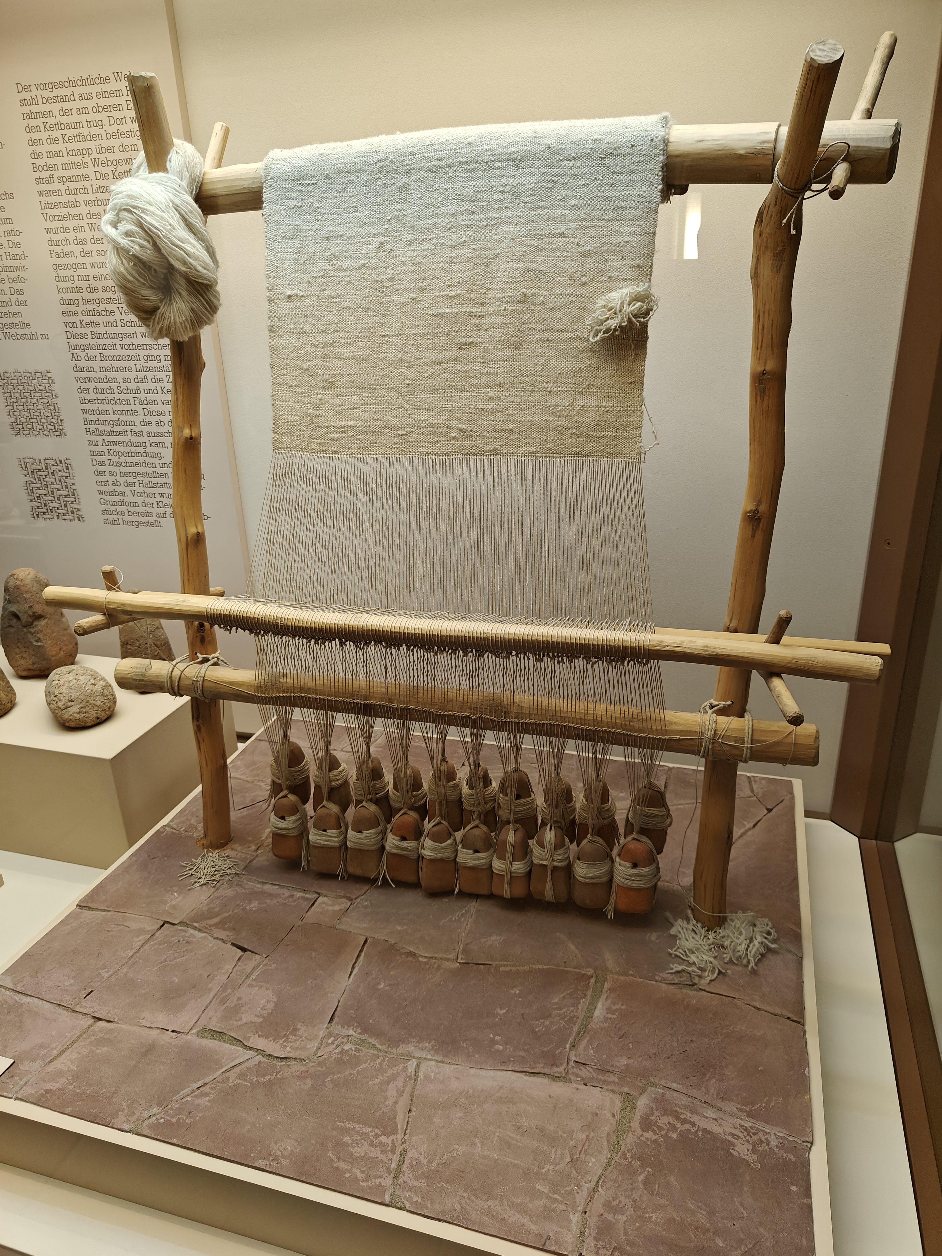 Gewichtswebstuhl, Gäubodenmuseum Straubing
